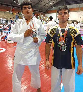 Atletas de Bela Vista ganham medalhas em competição de Karatê em Resende/RJ